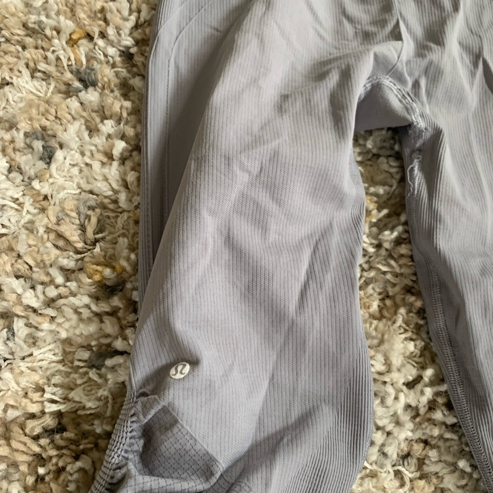 Lululemon cropped leggings